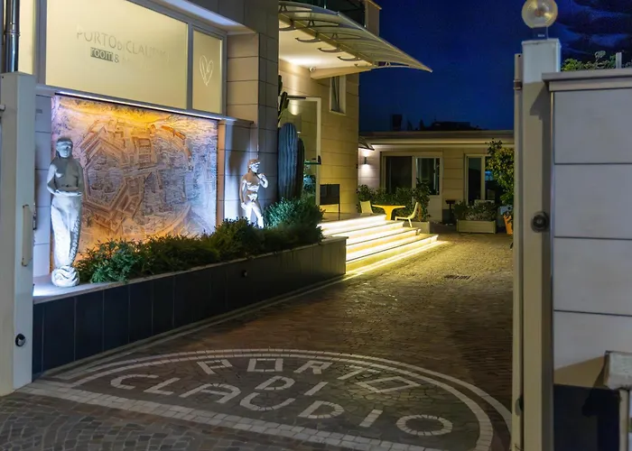 Porto Di ClaudioAlbergo